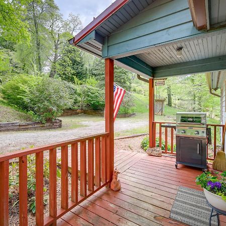 Quaint Blue Ridge Cabin Rental With On-Site Stream! Sparta Екстериор снимка