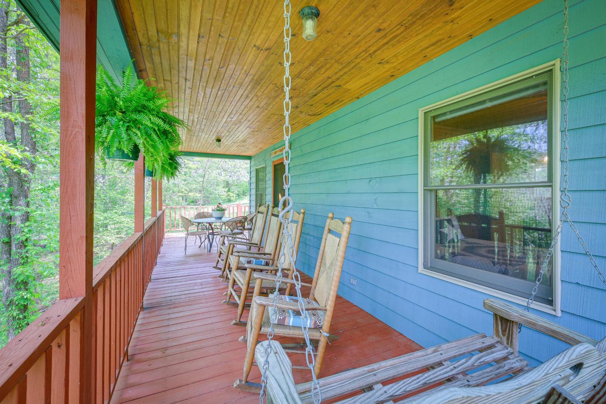 Quaint Blue Ridge Cabin Rental With On-Site Stream! Sparta Екстериор снимка